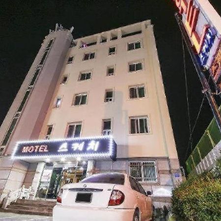 Gangneung Sketch Motel Exterior photo